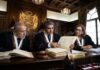 Capital invertido en acciones puede acreditarse con documentación emitida en el exterior